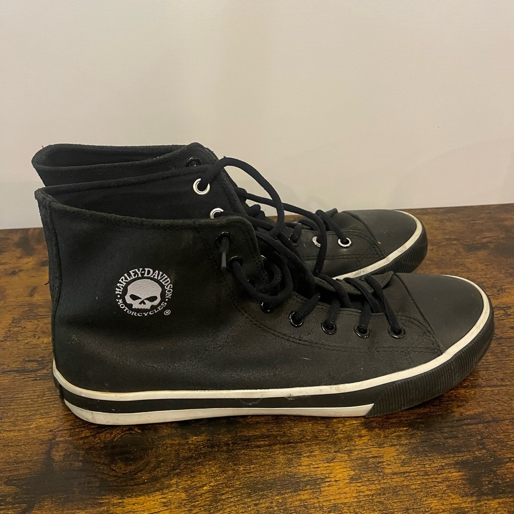 Harley Davidson mid size shoes